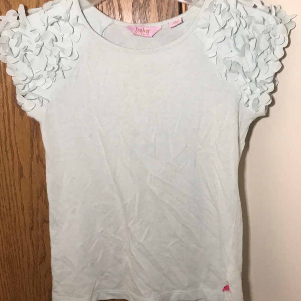 Hii I am selling this cute little blue shirt!!
